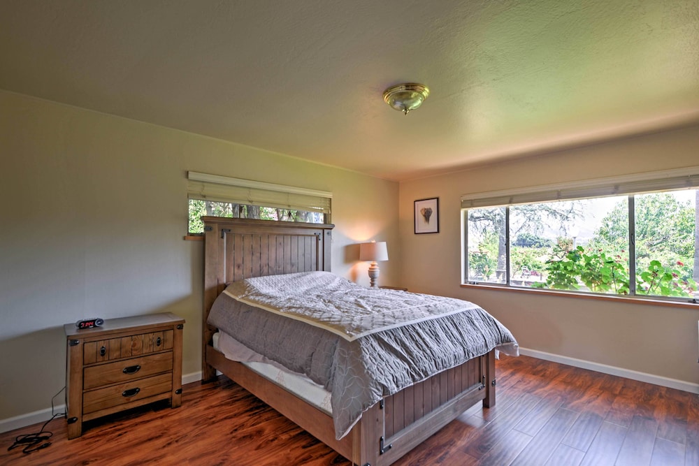 Gilroy Home w/ Deck on 20 Acres, 7 Mi to Downtown! view 2