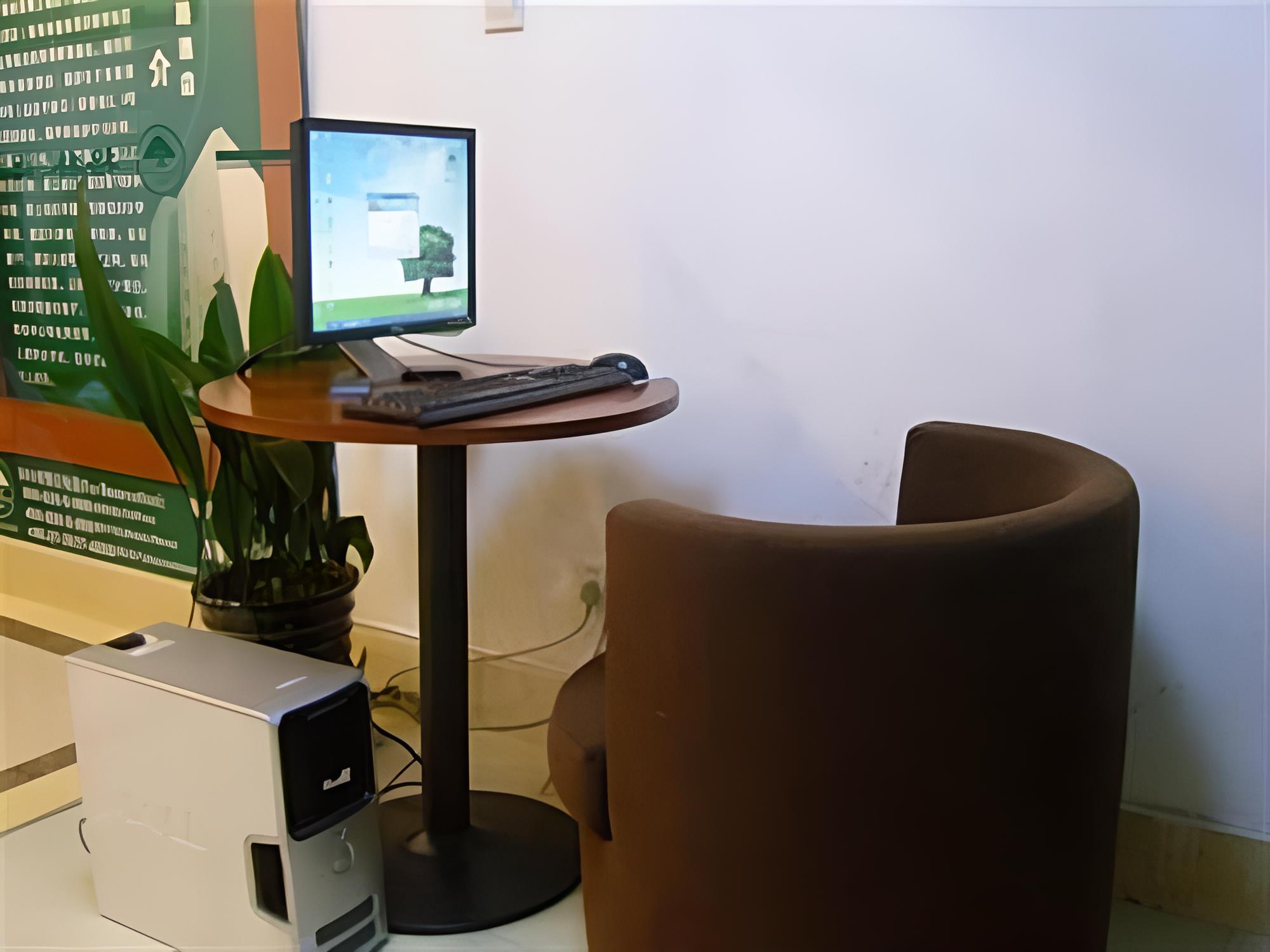 GEM Hotel Wuning Road Zhenping Road Metro Station