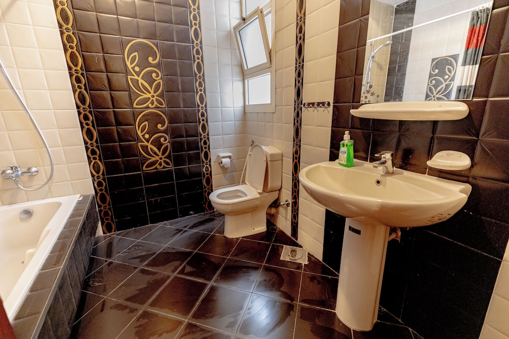 Hibiscus Haven Suite