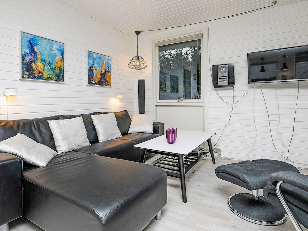 Peaceful Holiday Home in Storvorde near Sea view 2