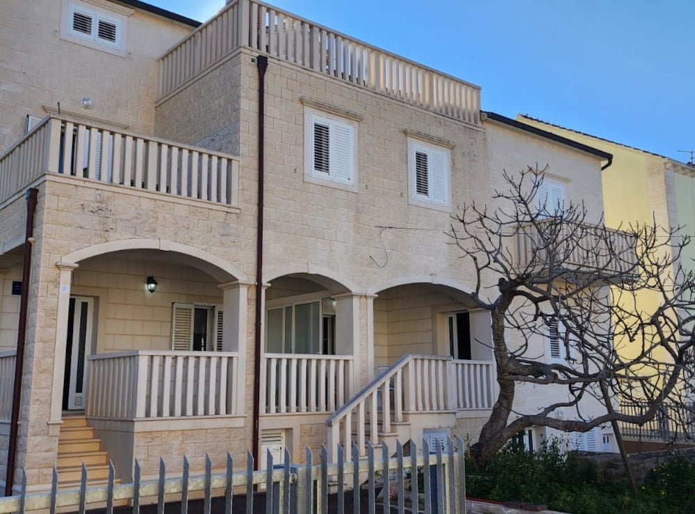 Charming Apartments Zara & Mia