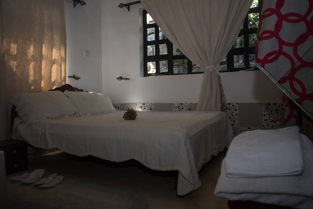 Reens Vacation Rentals view 4