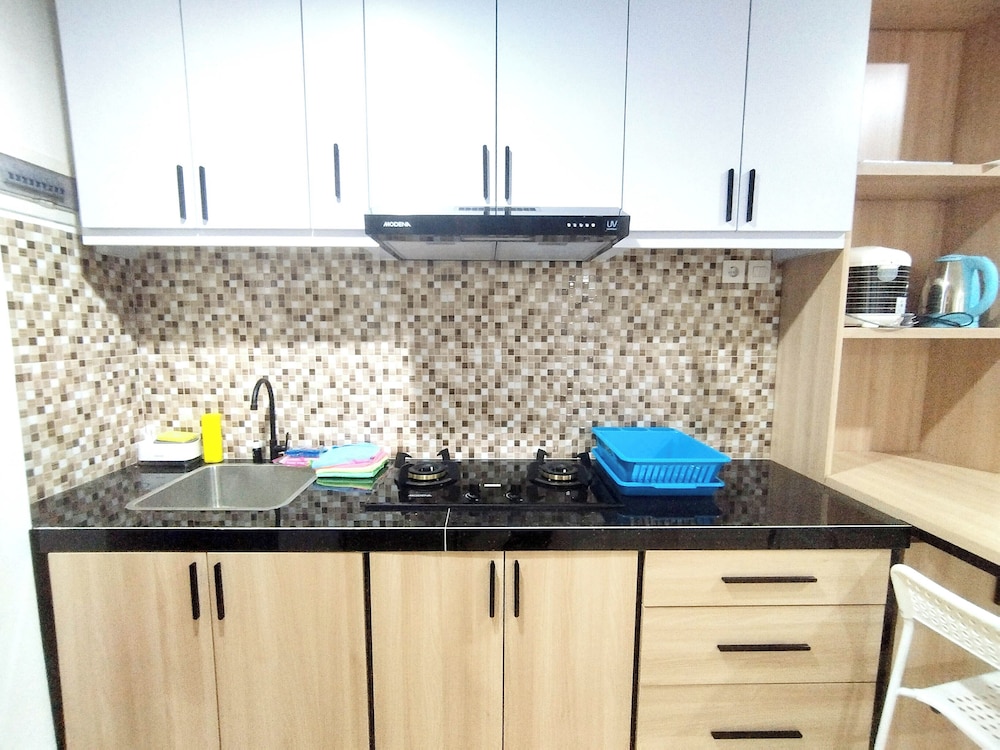 Stunning and Elegant 2BR at Grand Sungkono Lagoon Apartment