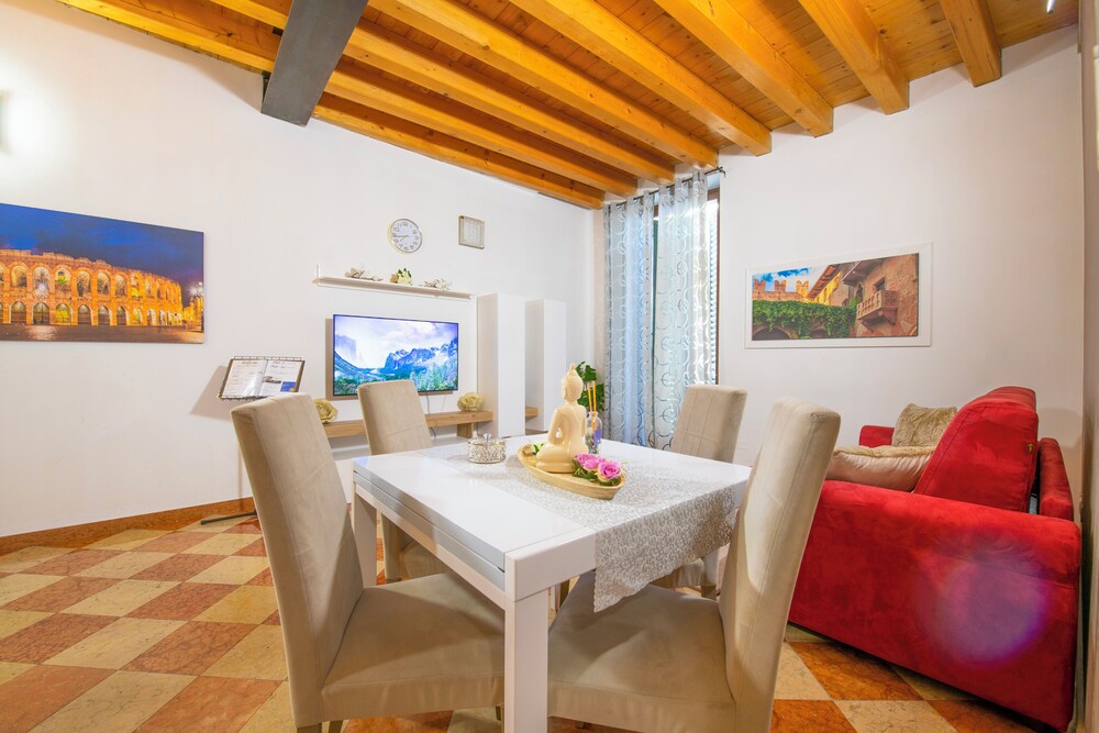 You & Me Corporation Home Verona Centro