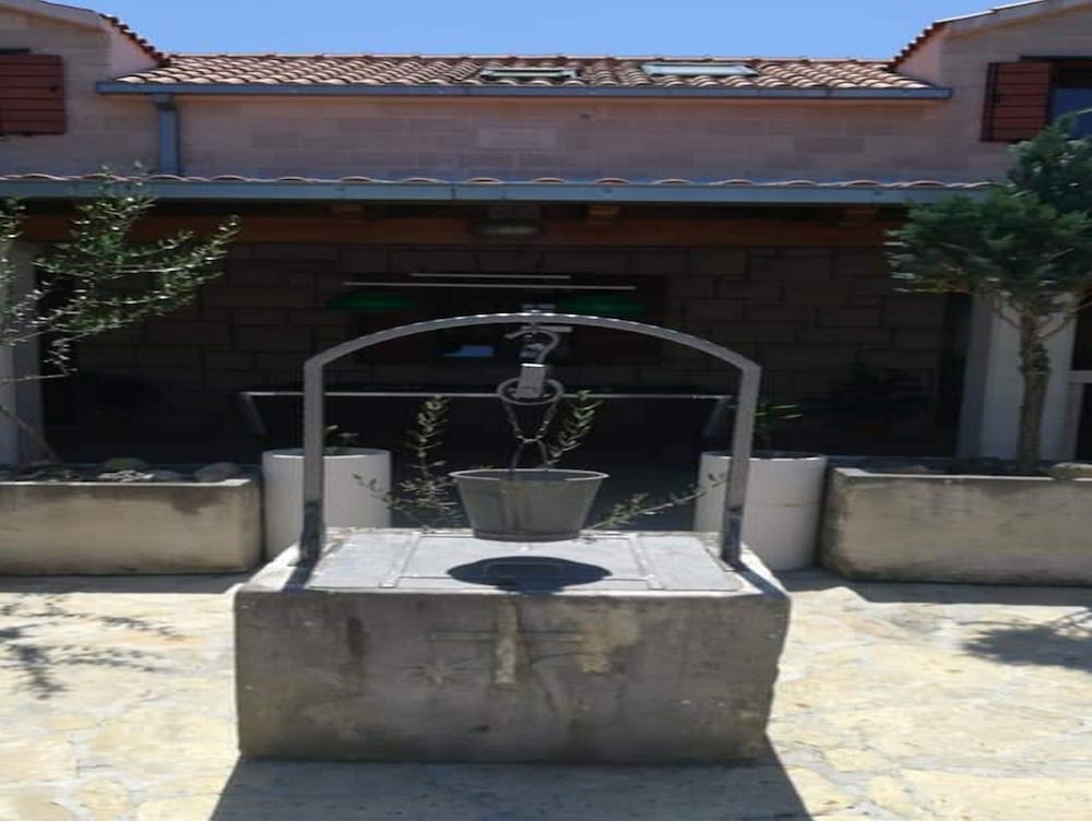 Photo 30