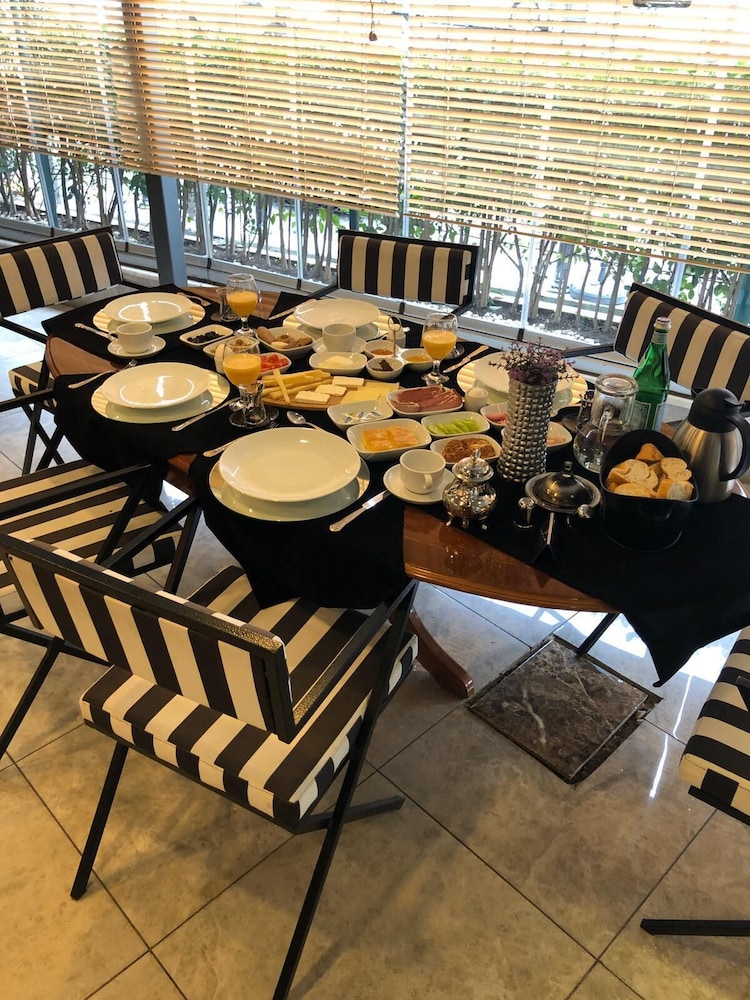 Goldengate Otel - Image 54