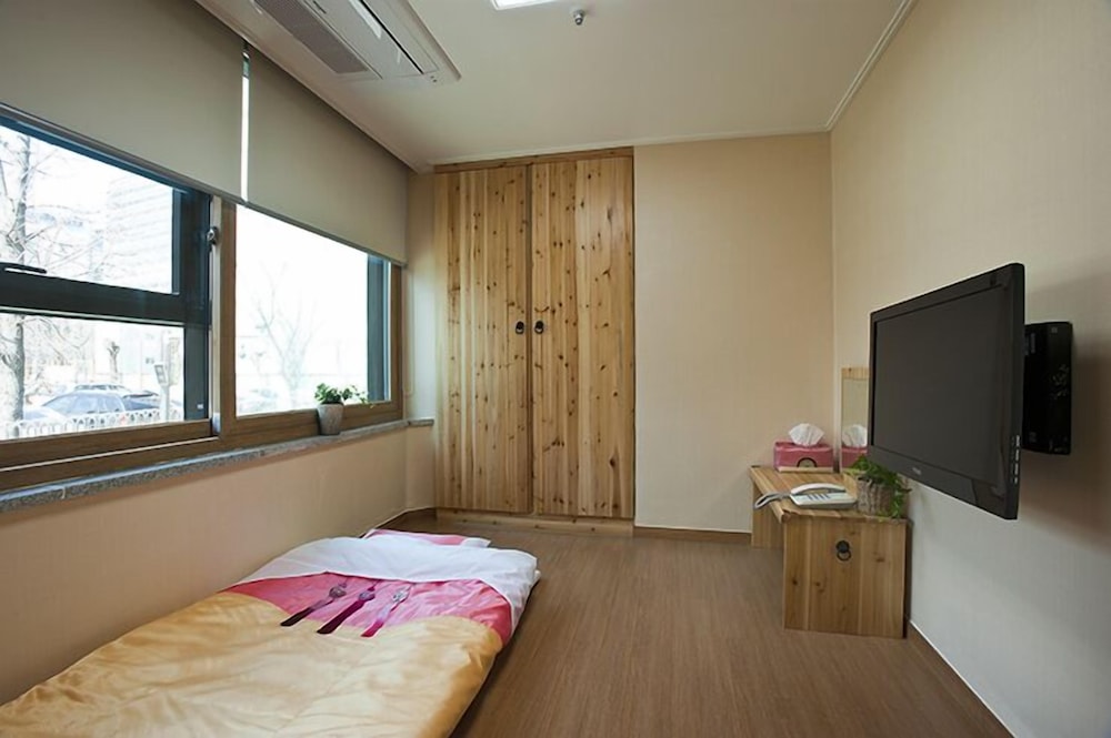 Myeongdong ECO House