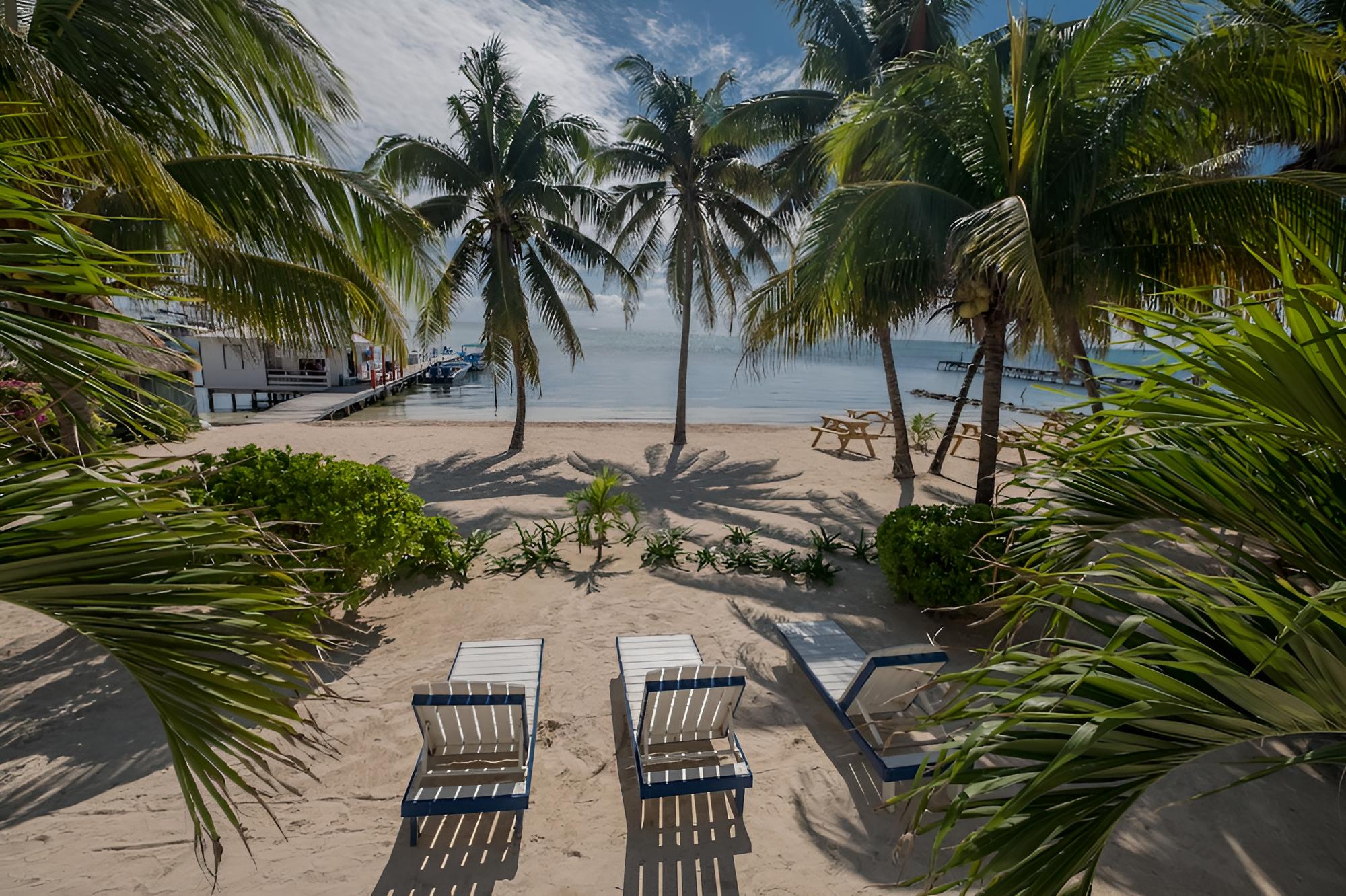San Pedro Holiday Hotel