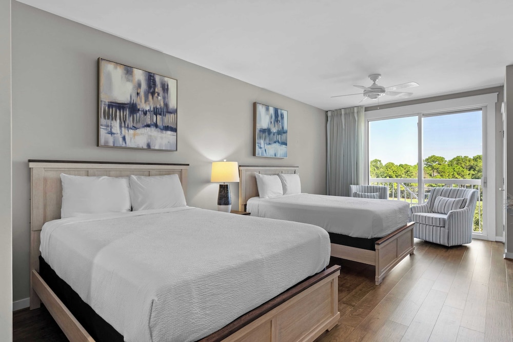 2 Resort Studios by Avantstay Sleeps 8, Pool, Shuttle, Tennis, Near Baytowne & Beach