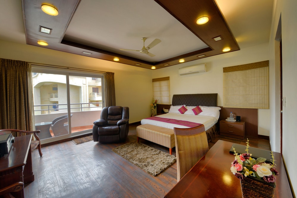 Pleasant Boulevard MG Road view 4