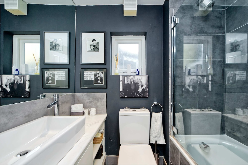 Lovely Apartment With Roof Terrace in Battersea