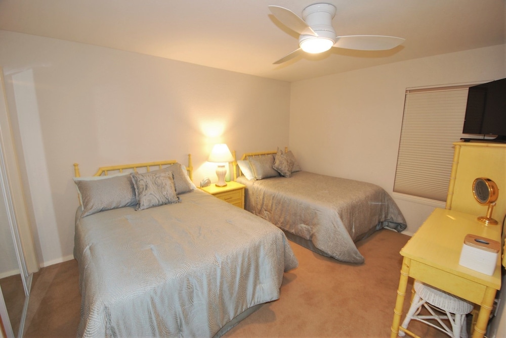 Summit Condo Unit #704 3 Bedroom Condo by RedAwning