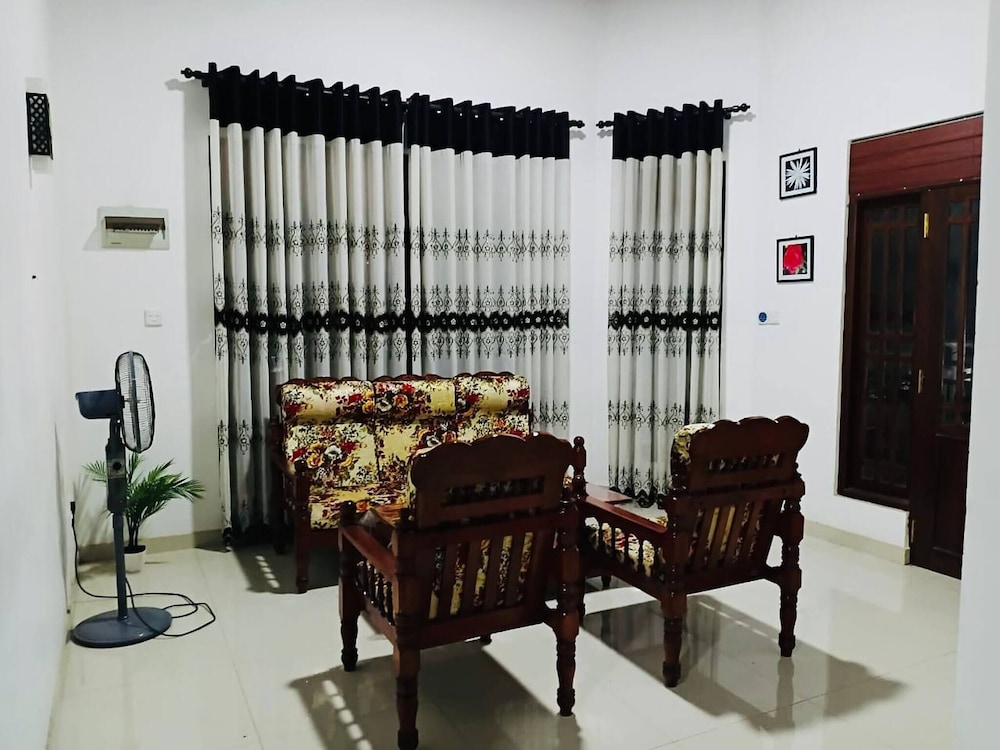 Home Stay With Local Charm