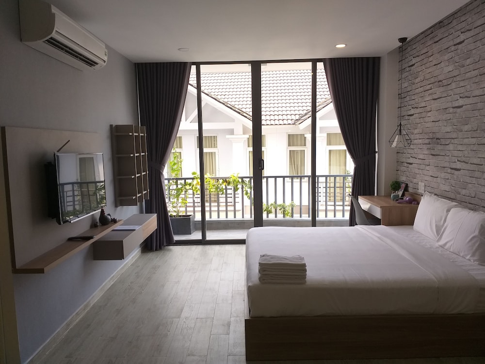 Karta Riverview Apartment