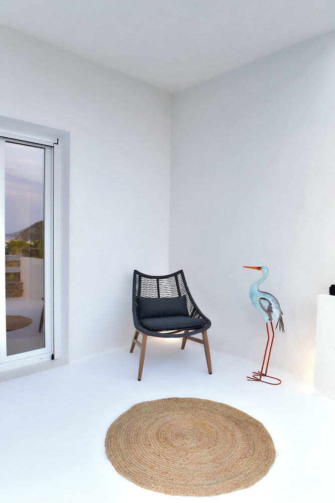 Natura Luxury Villas