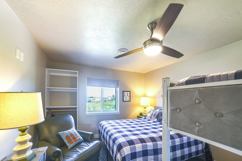 Missouri River Retreat < 1 Mi to the Water!