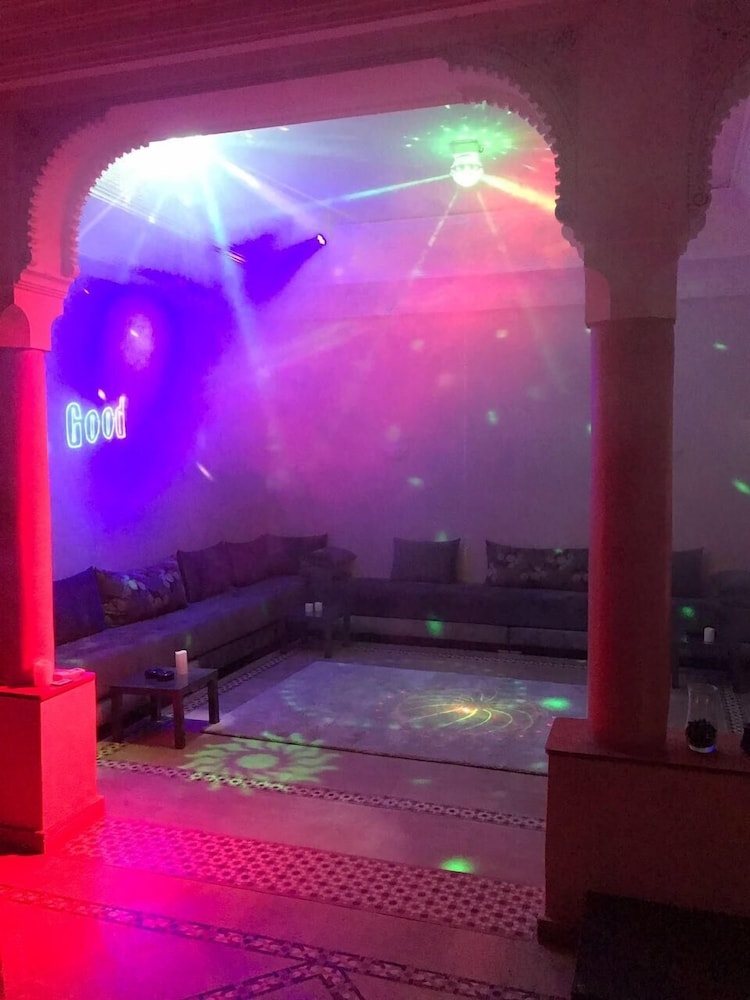 lounge