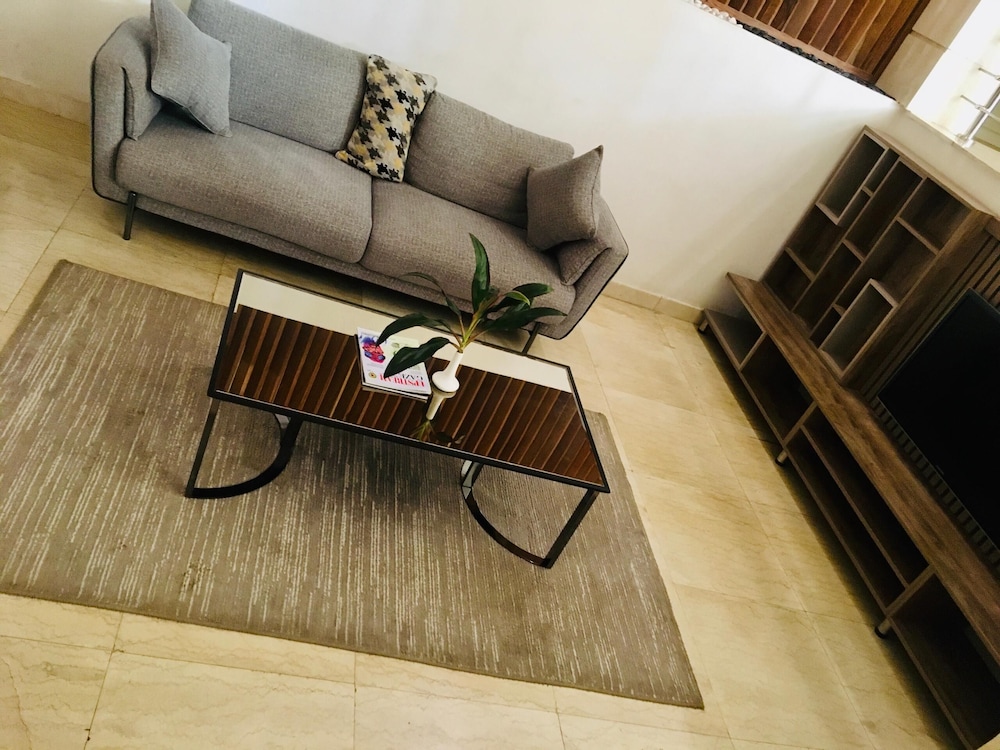 T E L E By Summerset Continental Hotel Maitama view 2