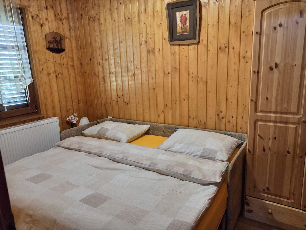 Eco-friendly 2-bedrooms Chalet in Plitvice Lakes