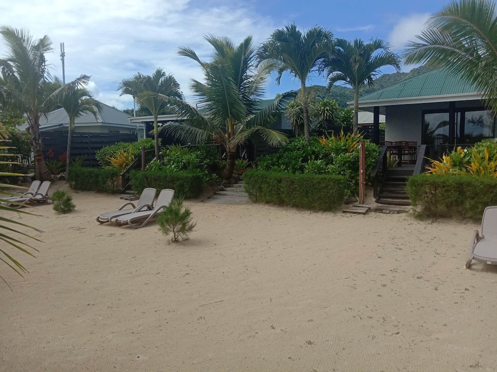 Sunset Palms Rarotonga view 4