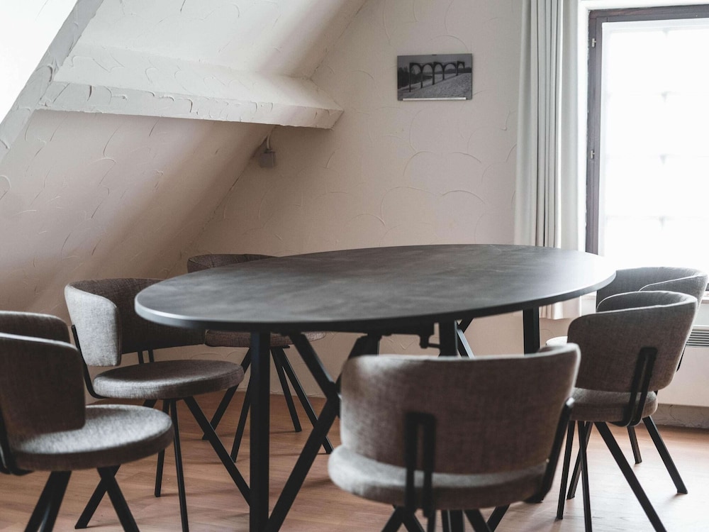 meeting & event spaces