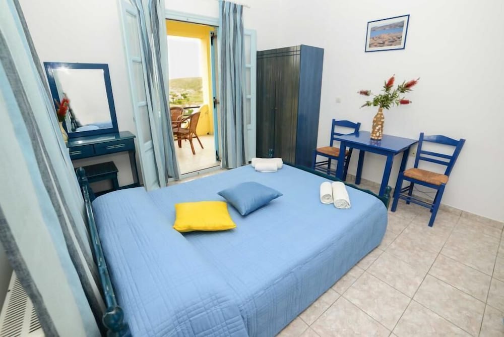 Dina Hotel