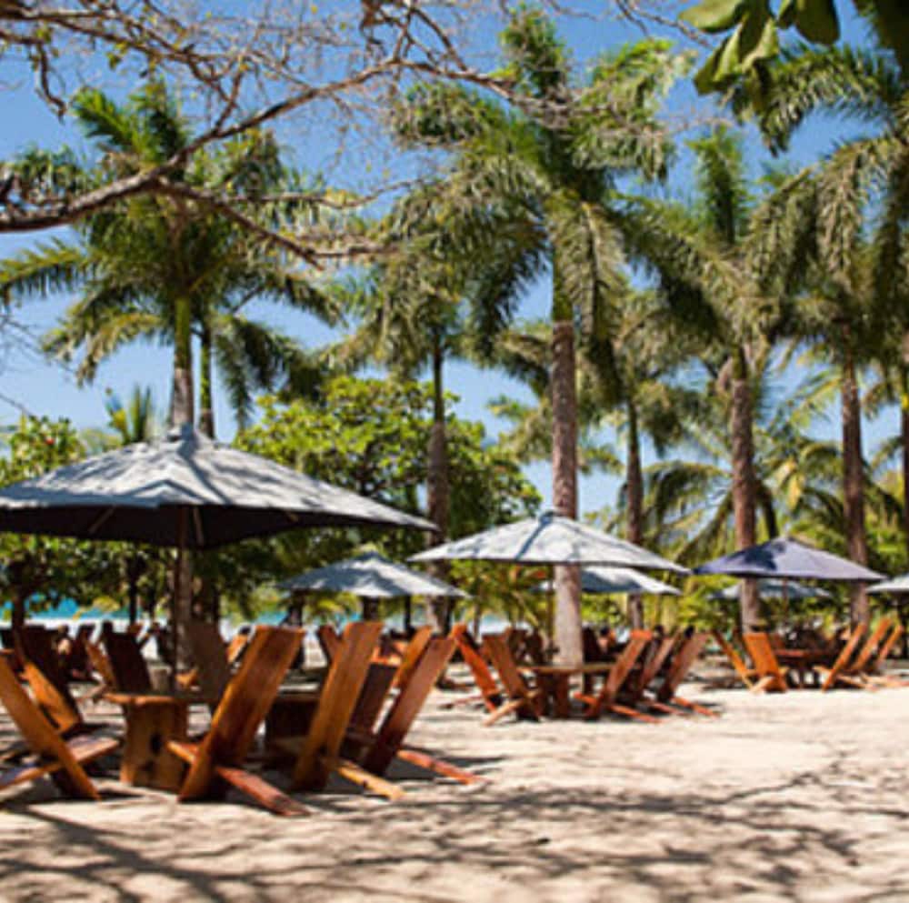 Villas VR Beachwalk Avellanas