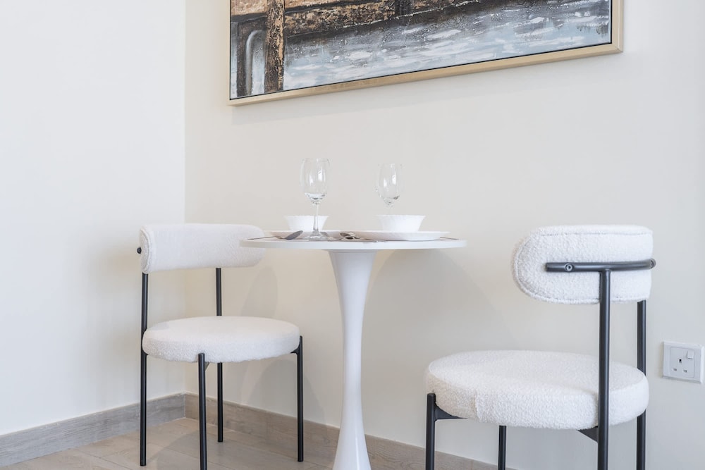 An Extraordinary Studio in Jumeirah Village Circle