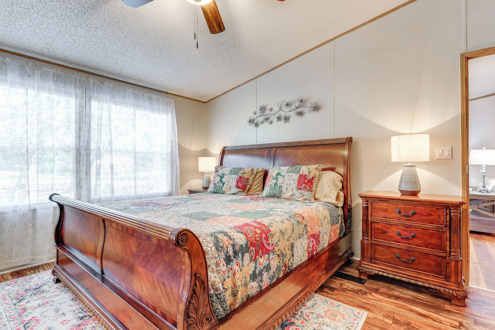 Relax, Swim & Explore: Home in Wimberley! view 3