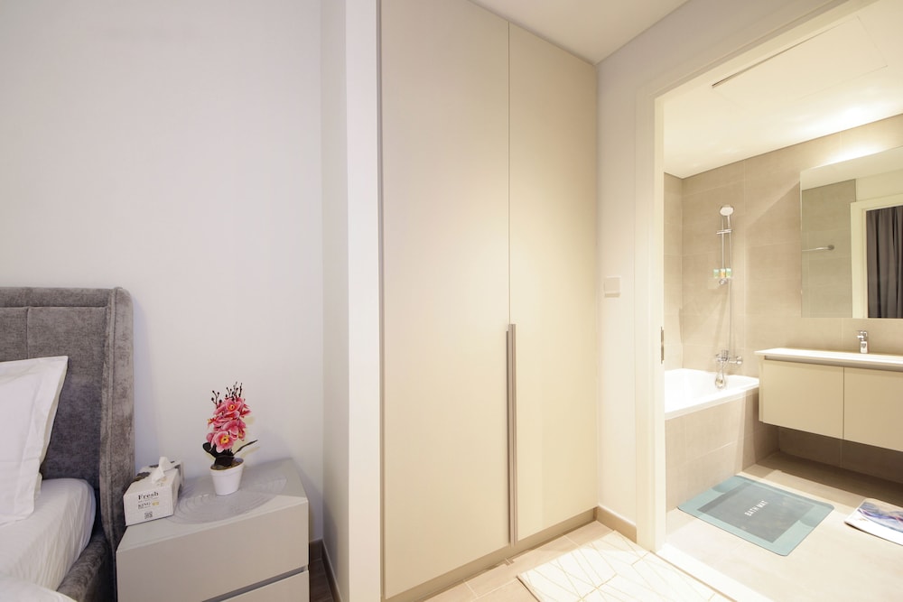 Breeze Residence-Brand New Furnished 2BR