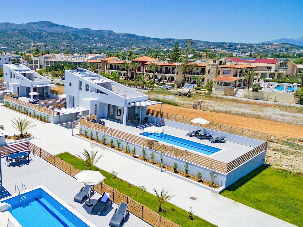 Blue Oyster Beach Villas