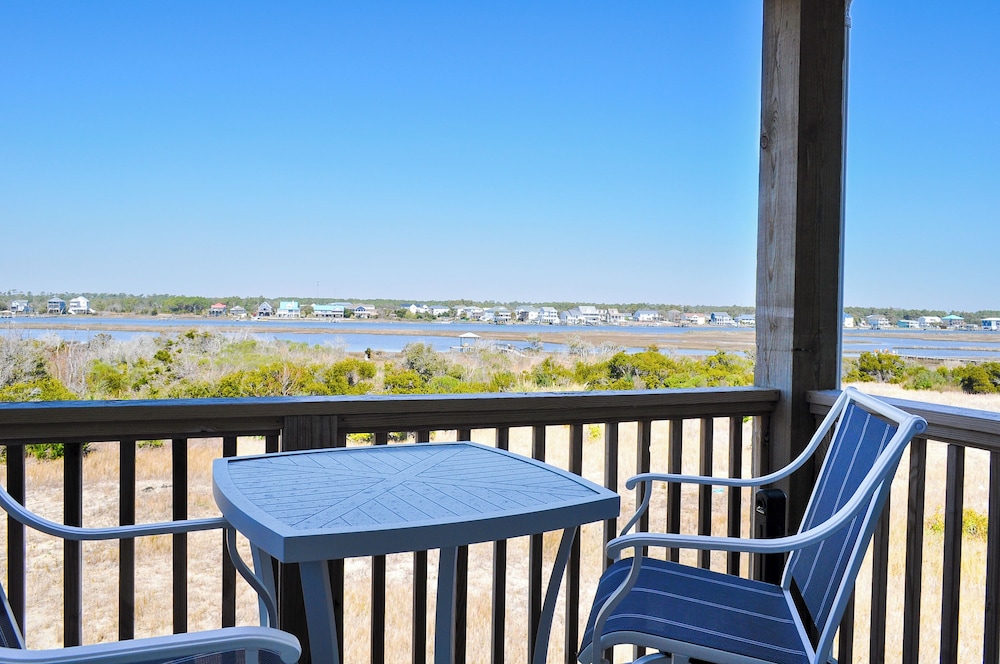 Family Tides by Topsail Realty