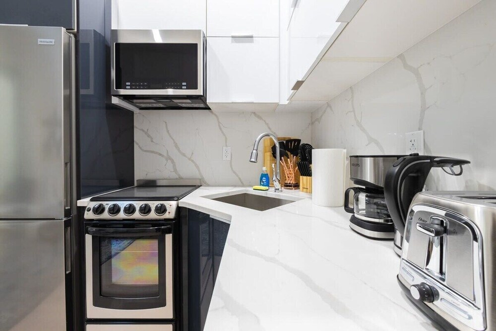 317 UES Apartments