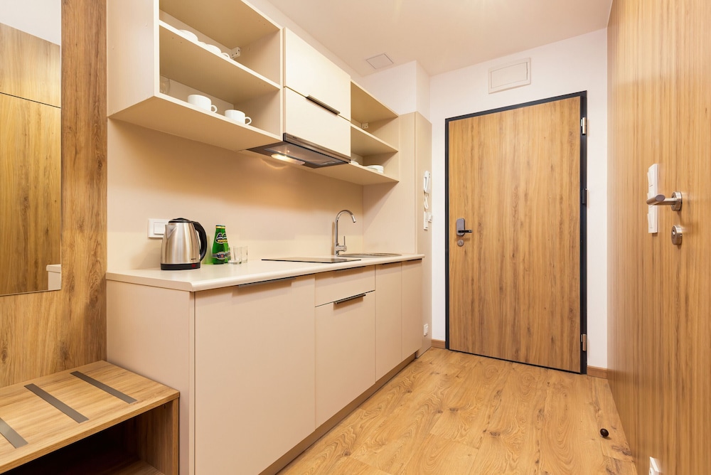 Wolska Deluxe Studio Apartment view 3