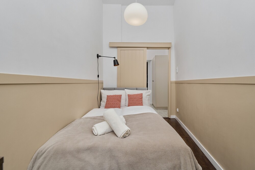 Apartment Sw. Antoniego by Renters view 5