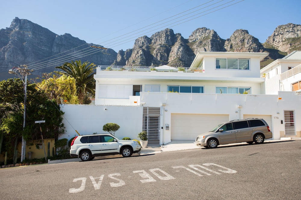 Funkey Villas