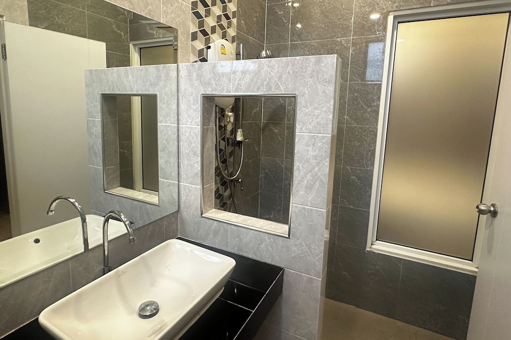 2M Place Apartment