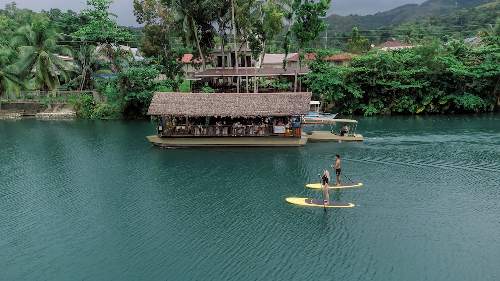 LOBOC RIVERSIDE INN and RESTAURANT