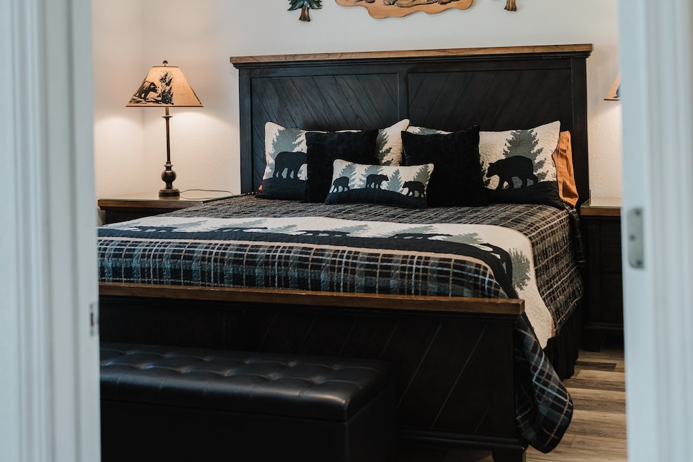 A Beary Good Getaway 2 Bedroom Condo
