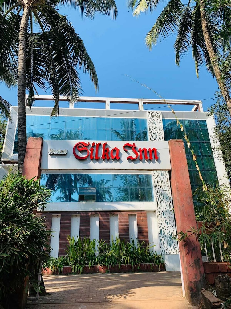 Hotel Silka Inn