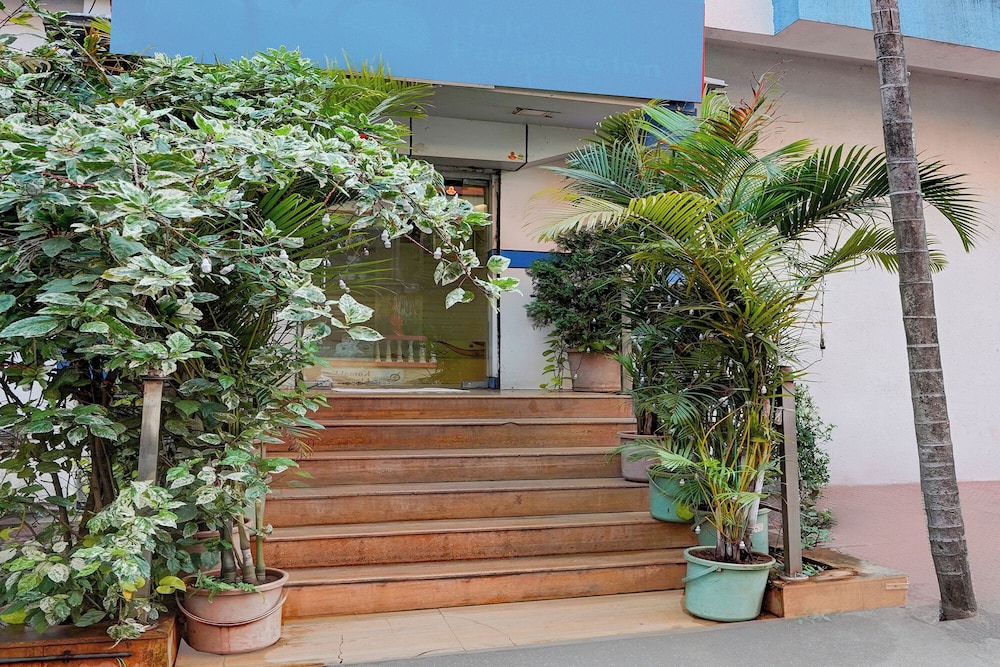 FabHotel Paradise Stay Inn