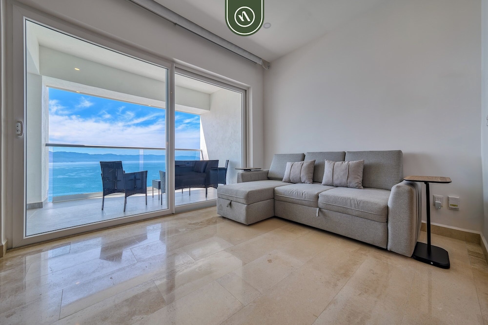Harbor 171 by Naya Homes