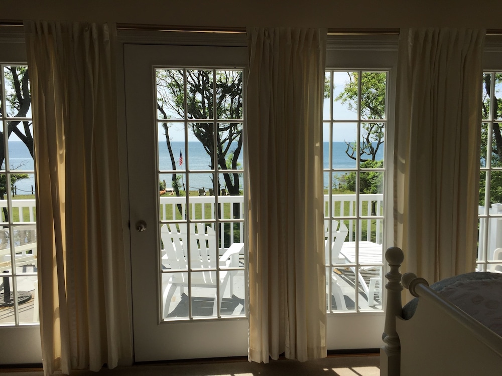 The Baywood Bed & Breakfast view 3