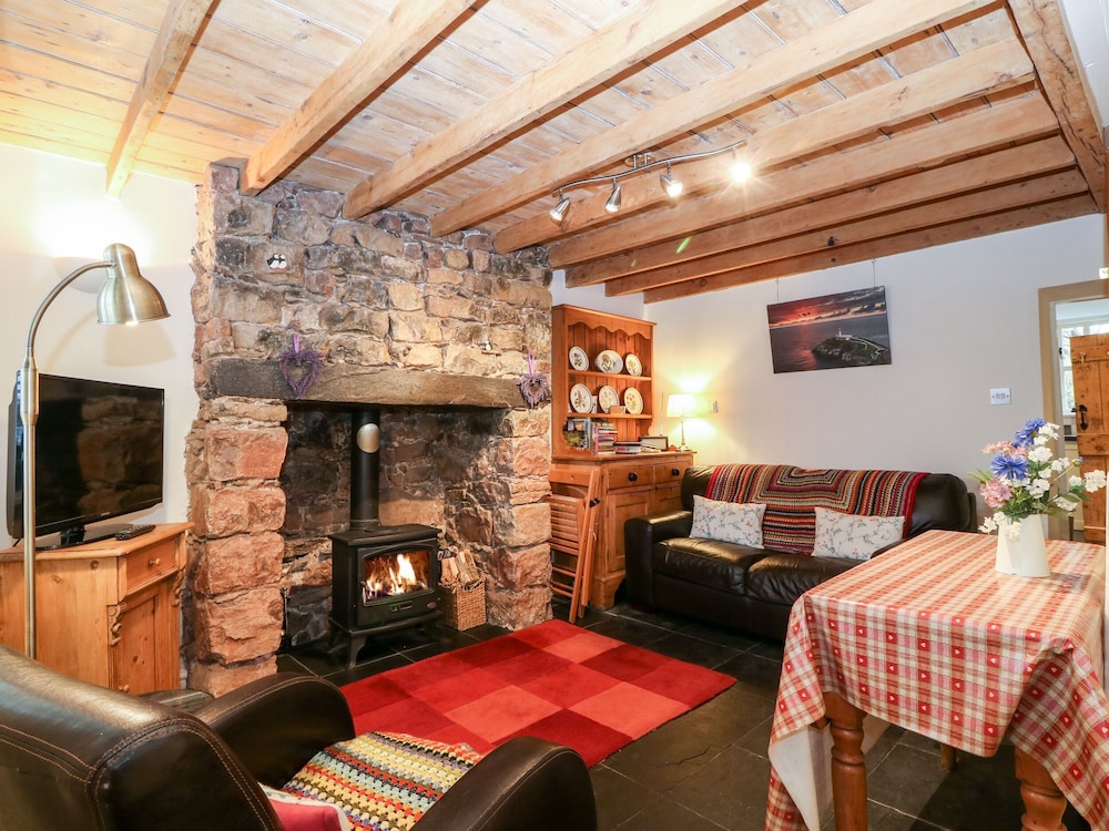 White Lilac Cottage