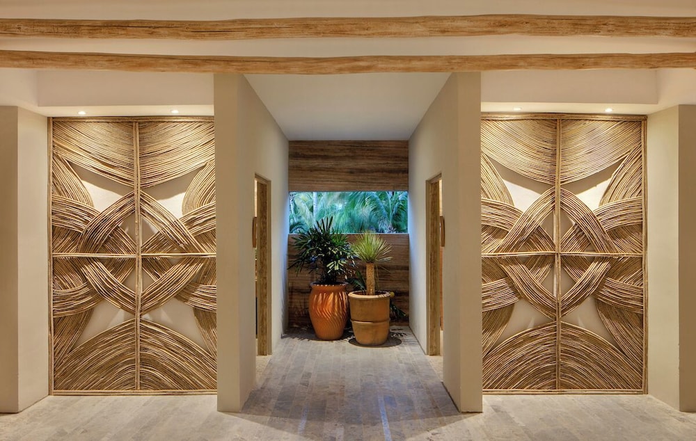 Stunning Condo in Cabo with Ocean Views