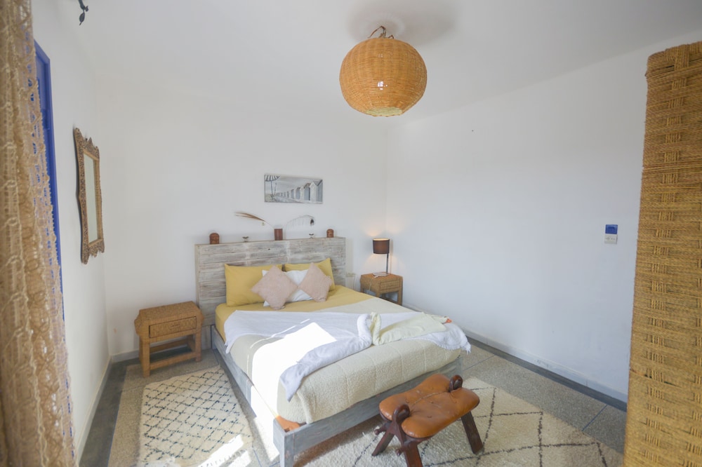 Yousurf Surf House