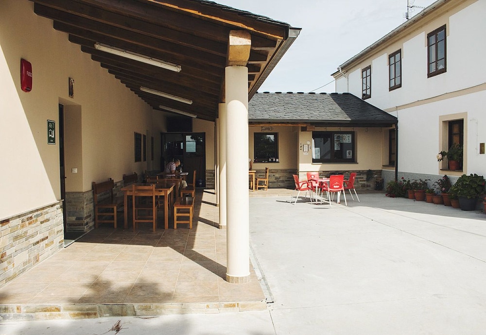 Albergue Camino Norte - Hostel view 2