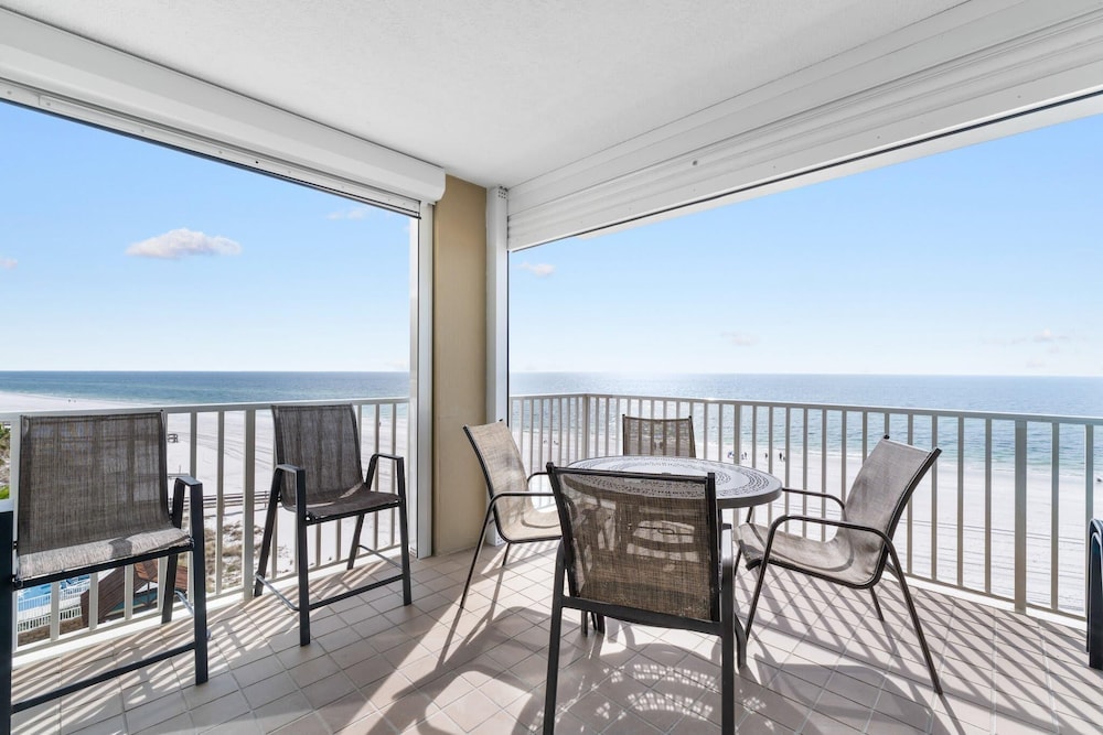 Romar Place 605