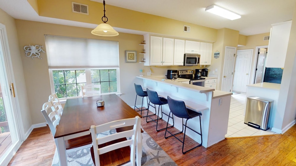 Rest Your Case - 2 Gabby Lane by Tybee Vacation Rentals