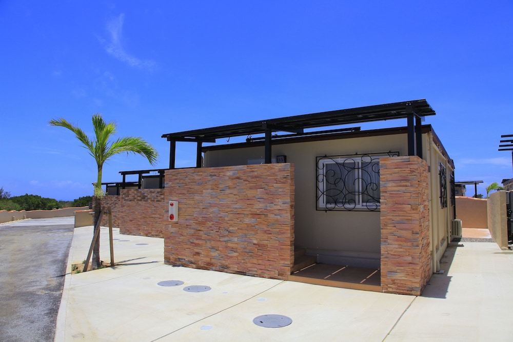 Hotel Ocean's Resort Villa Vorla - Image 1